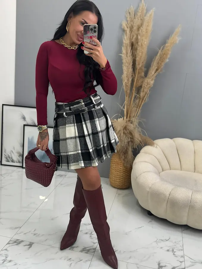 Kockovaná plisovaná sukňa s opaskom RONA+