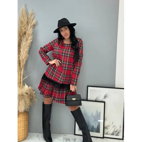 Kárované šaty zdobené pierkami CLORA+ veľkosť: one size