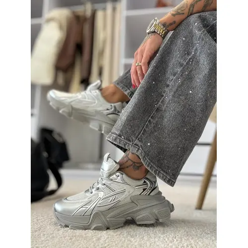 Strieborné platformové tenisky JOANA veľkosť: 36