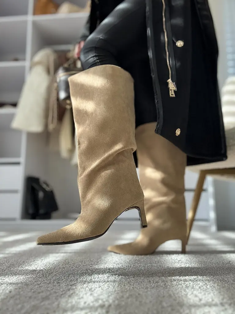 Semišové vysoké čižmy EMYLIA - next