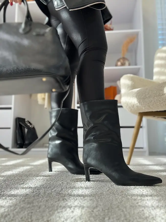 Čierne dámske čižmy NIKIA