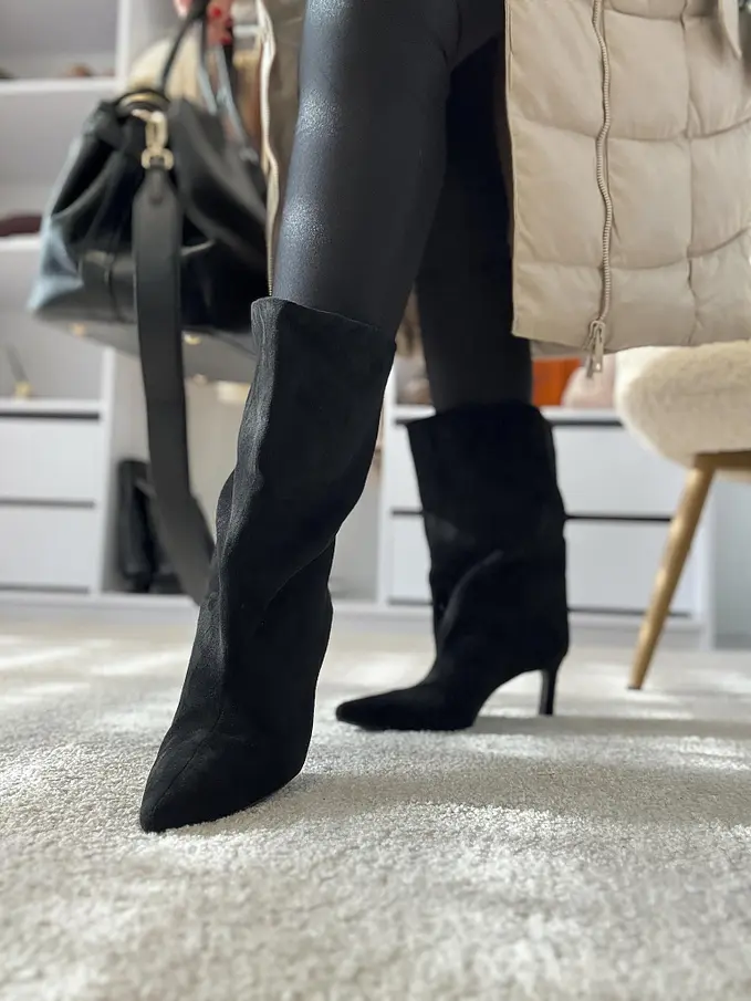 Čierné semišové čižmy AVELENA