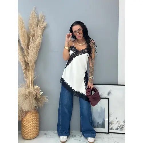 Saténový top so čipkou LAYLAH veľkosť: one size