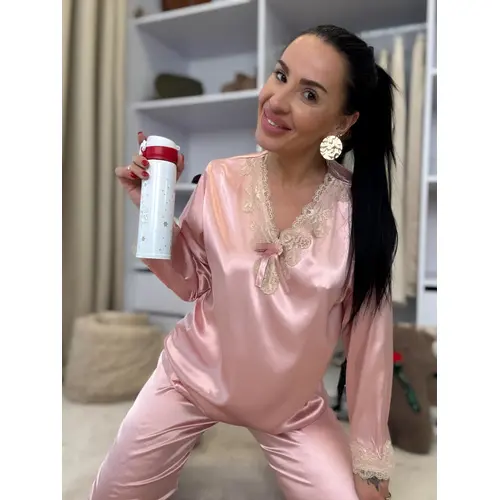 Saténové pyžamo s čipkovým lemom NAMY veľkosť: XL