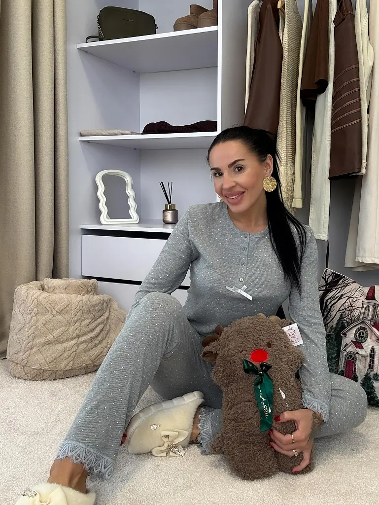 Rebrované pyžamo s čipkovým lemom AVILMA - next