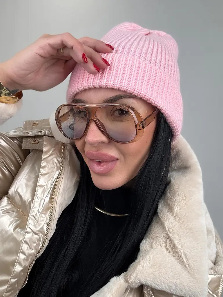 Pletená čiapka - next