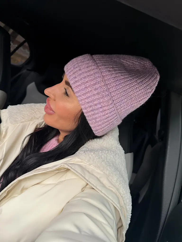 Pletená čiapka - next