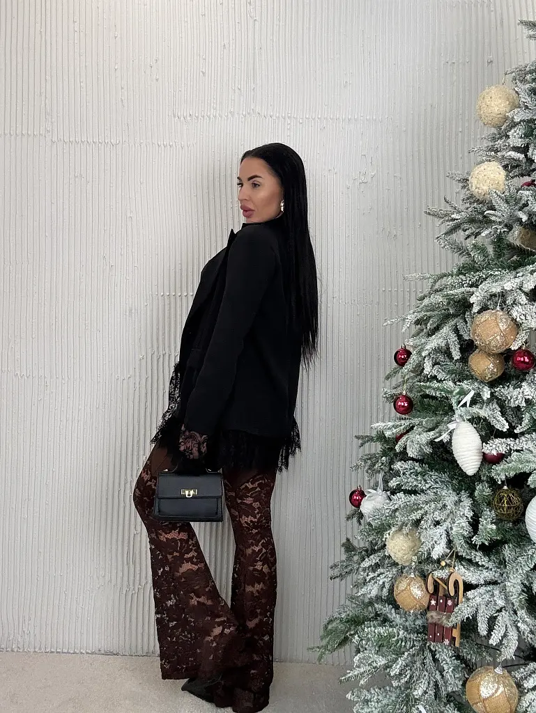 Zvonové legíny s čipkou AVELIA - next