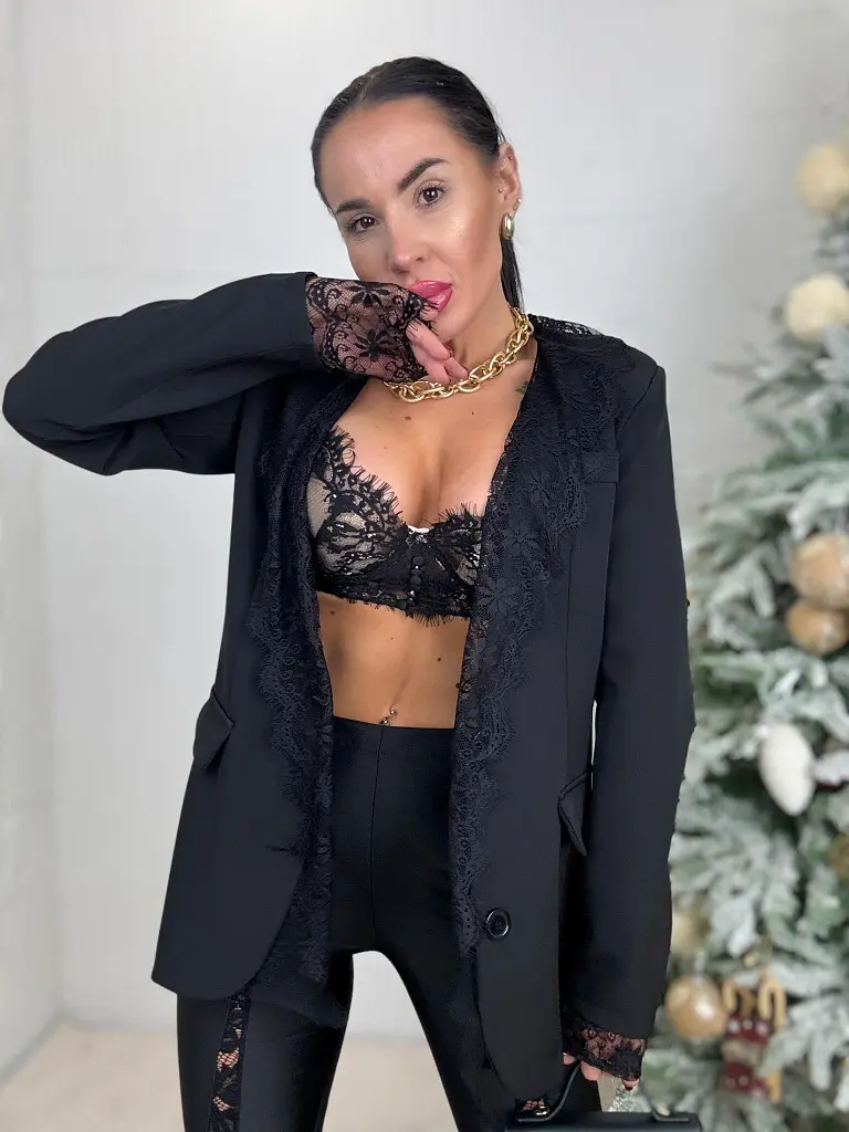 Čierne sako s čiernou čipkou MILAYA