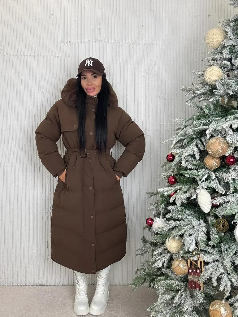 Dlhá bunda s kožušinou a kapucňou NESIA - next