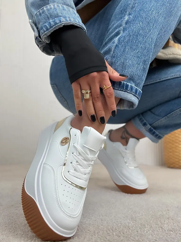 Platformové tenisky so zlatými detailmi APRYLL- - next