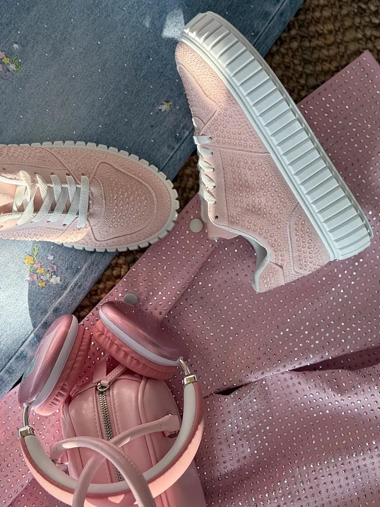 Platformové tenisky zdobené kamienkami BREDA