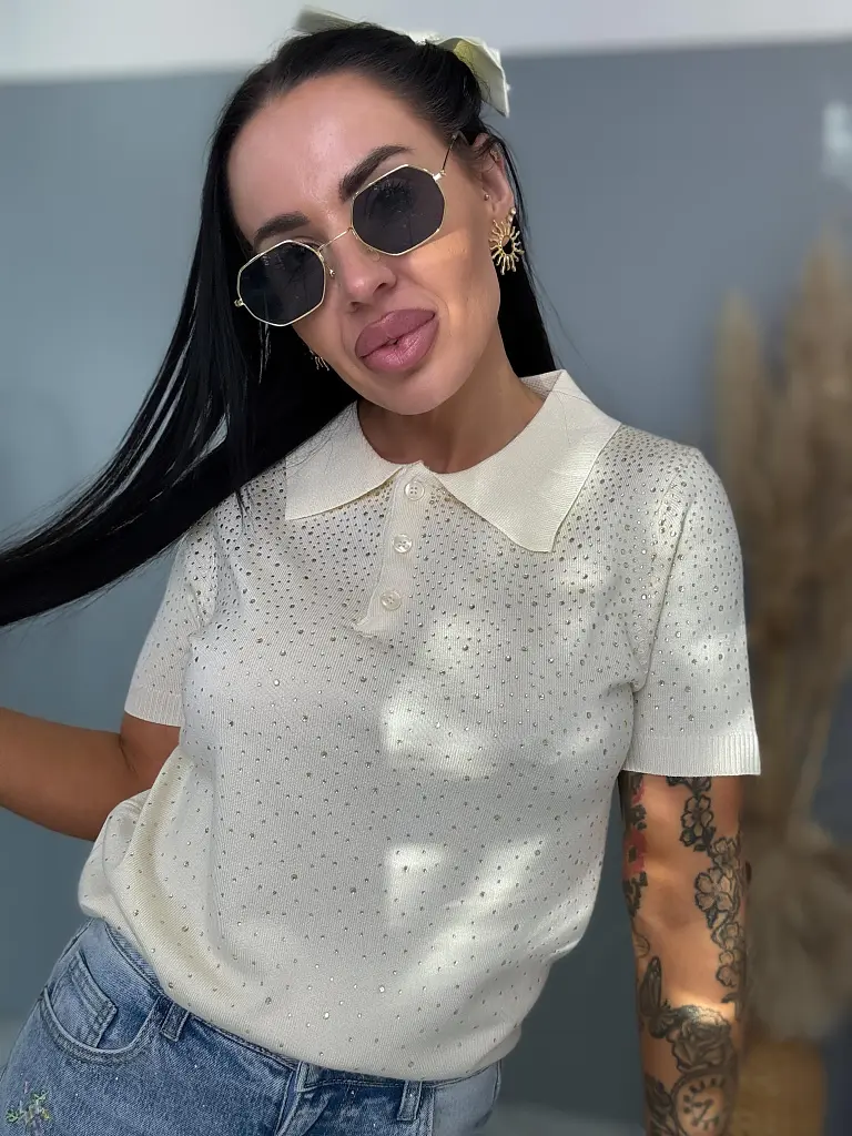 Pulóver s gombíkovou légou zdobený kamienkami LUCIE