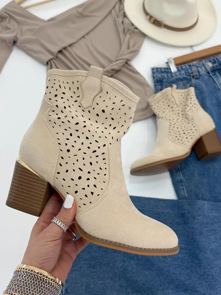 Semišové dierkované jarné čižmy DALVA