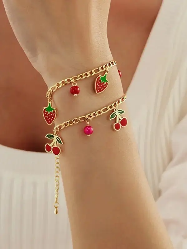 Náramok s čerešničkami