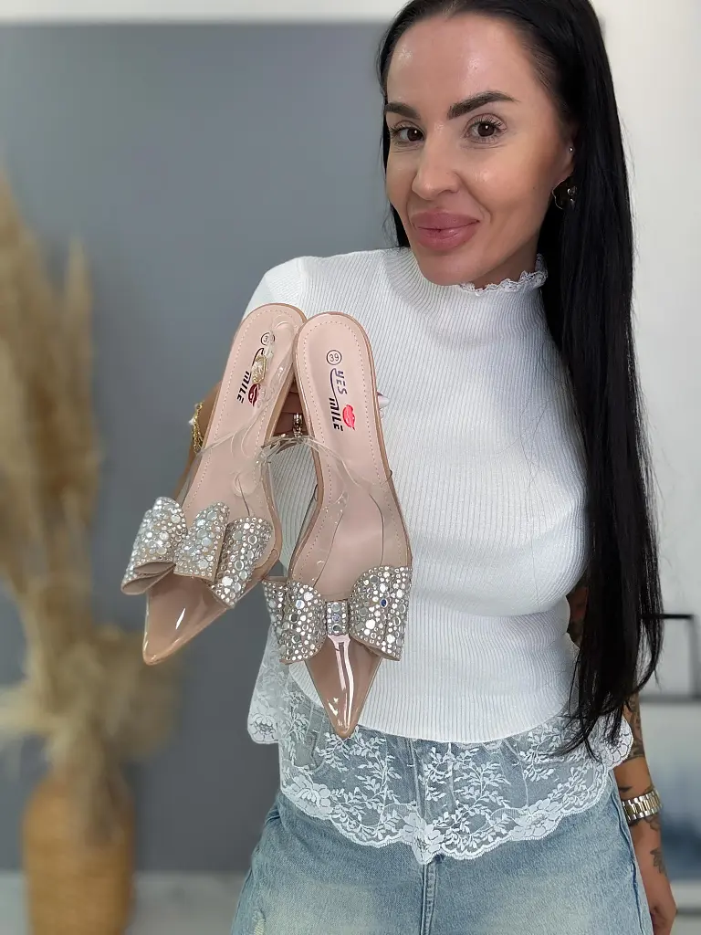 Transparentné sandále so kamienkami MAISE - next