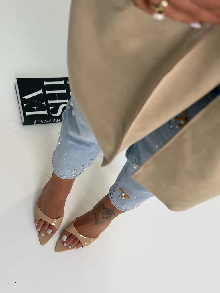 Lakované sandále ZEVRA - next