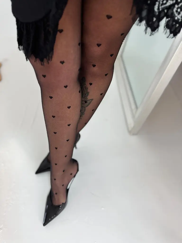 Vzorované čierne pančuchové nohavice- - next