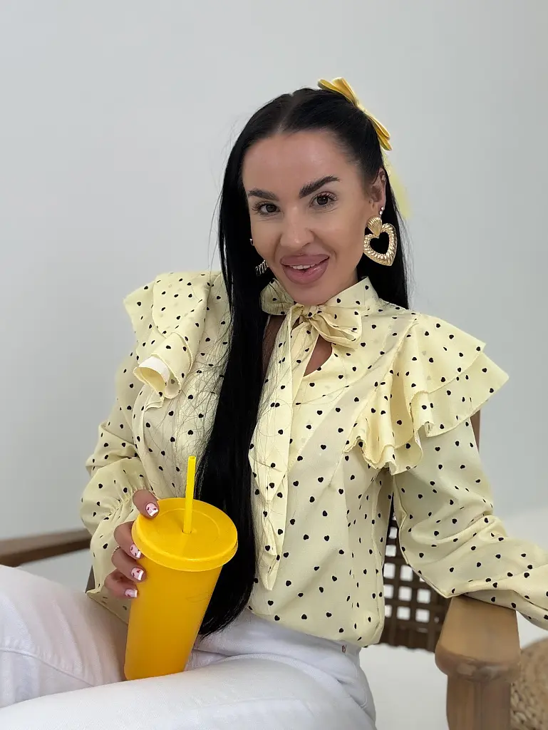 Blúzka so volánmi na ramenách CAROLINE