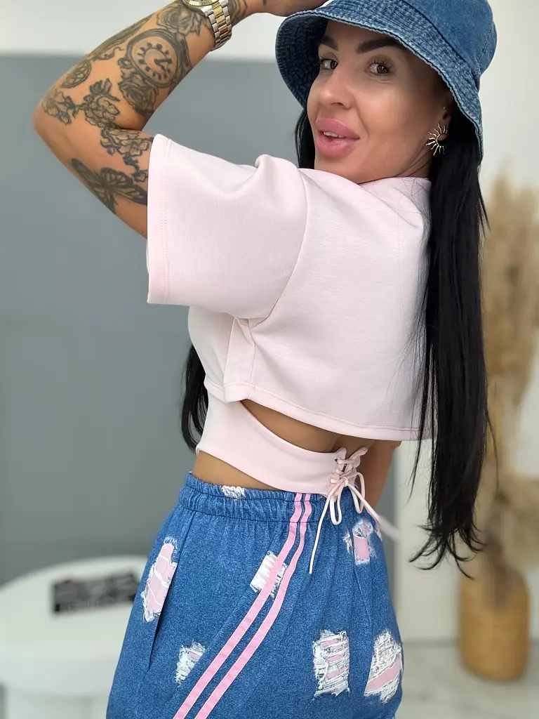 Pink crop top na viazenie BESIMA