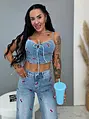Denim crop-top zdobené s čerešňovou výšivkou CHERRY