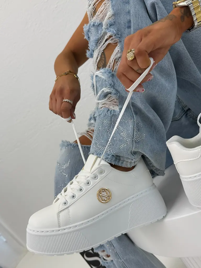 Platformové tenisky so zlatými aplikáciami JANELA-