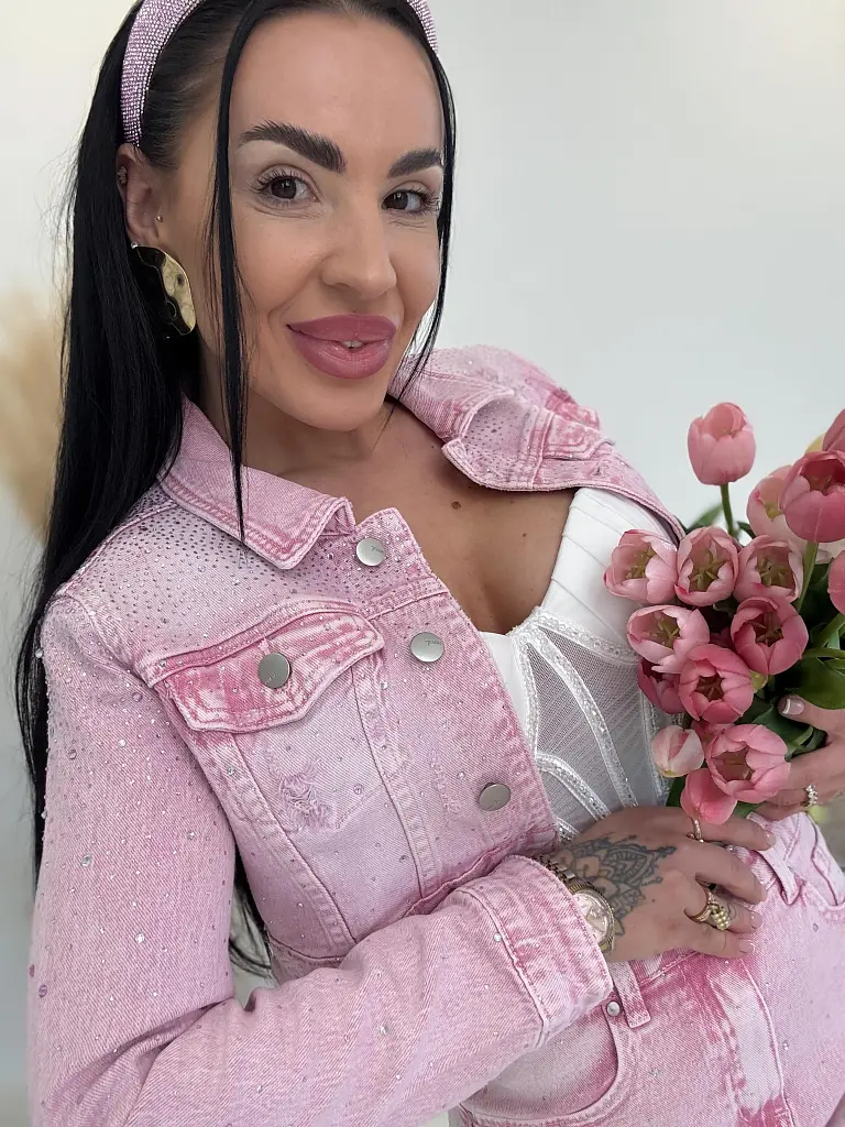 Pink crop denim jacket s kamienkami XENIA  - next