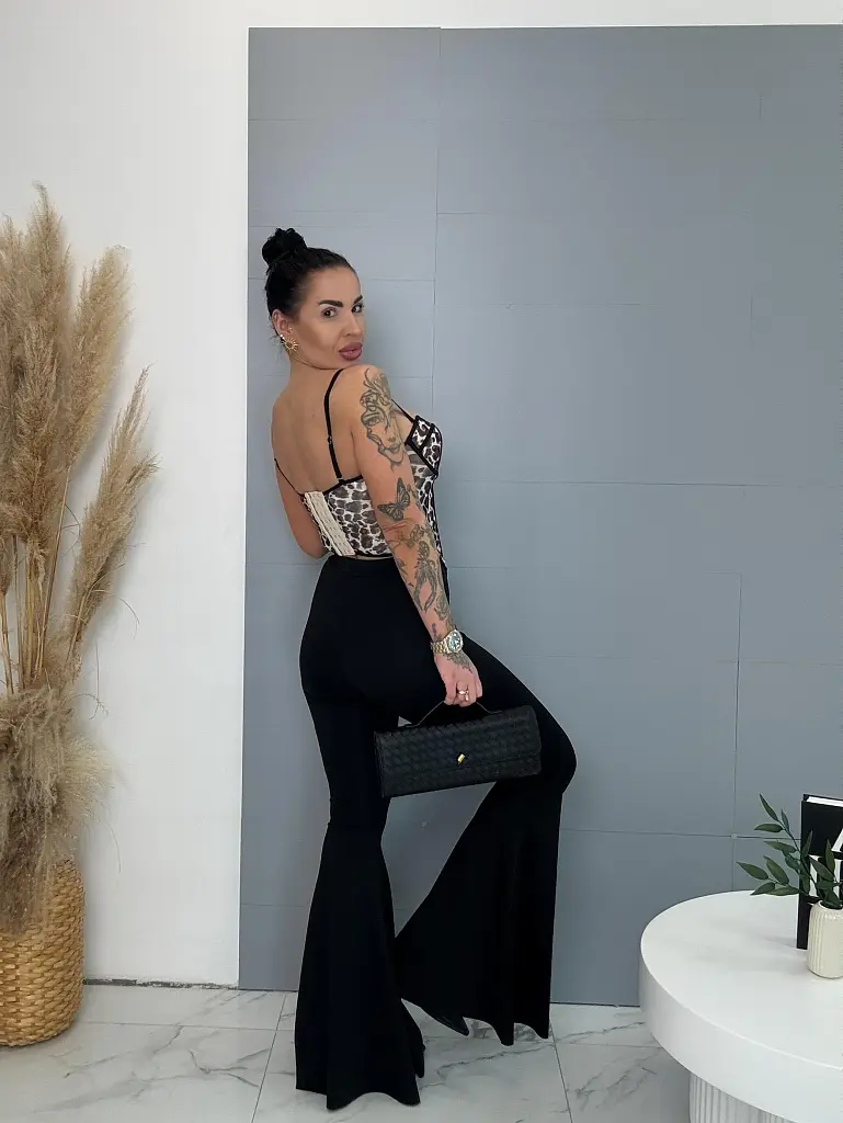 Čierne extra zvonové legíny MIMI - next