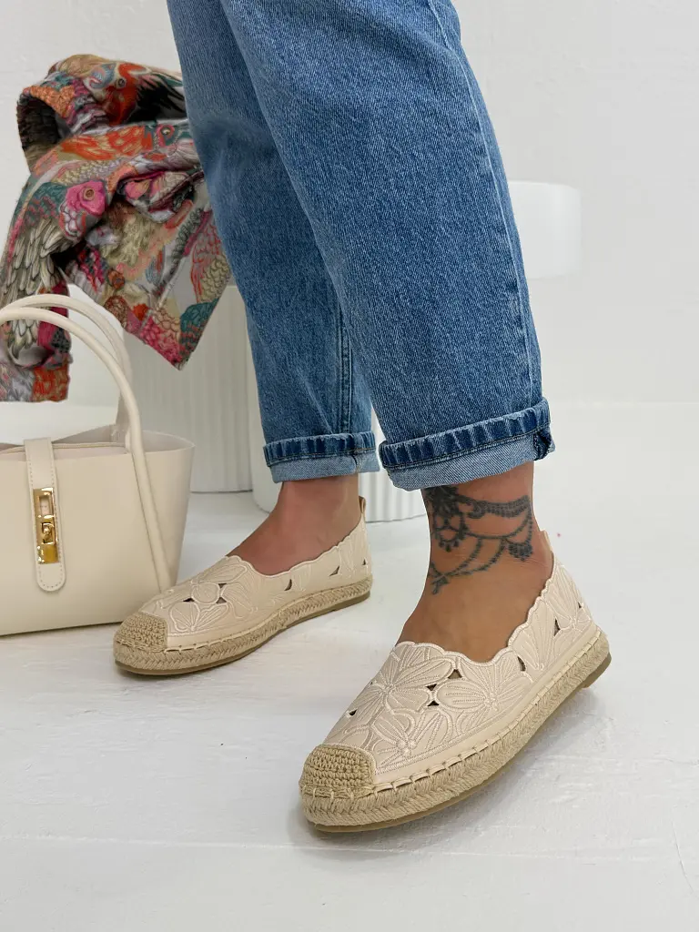  Vyšívané dámske mokasíny FLORA - next