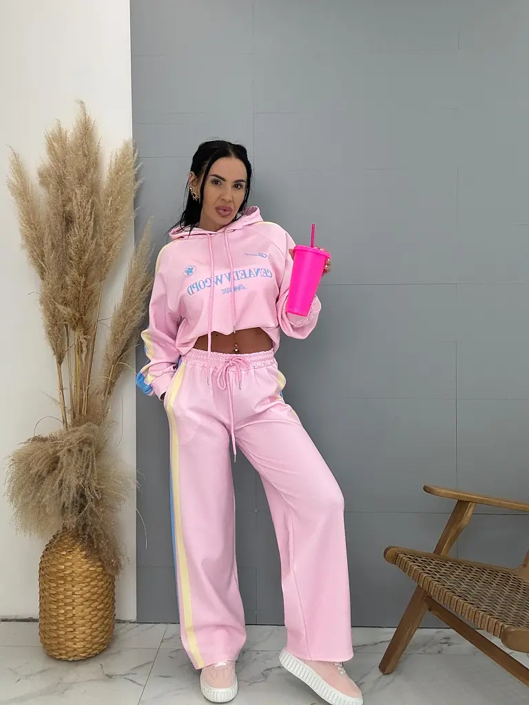 Športová súprava s kapucňou OLIVIA - next