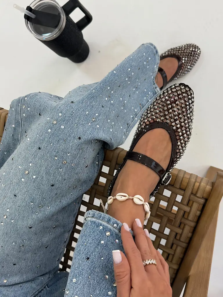 Sieťované hnedé balerínky zdobené kamienkami KALIN