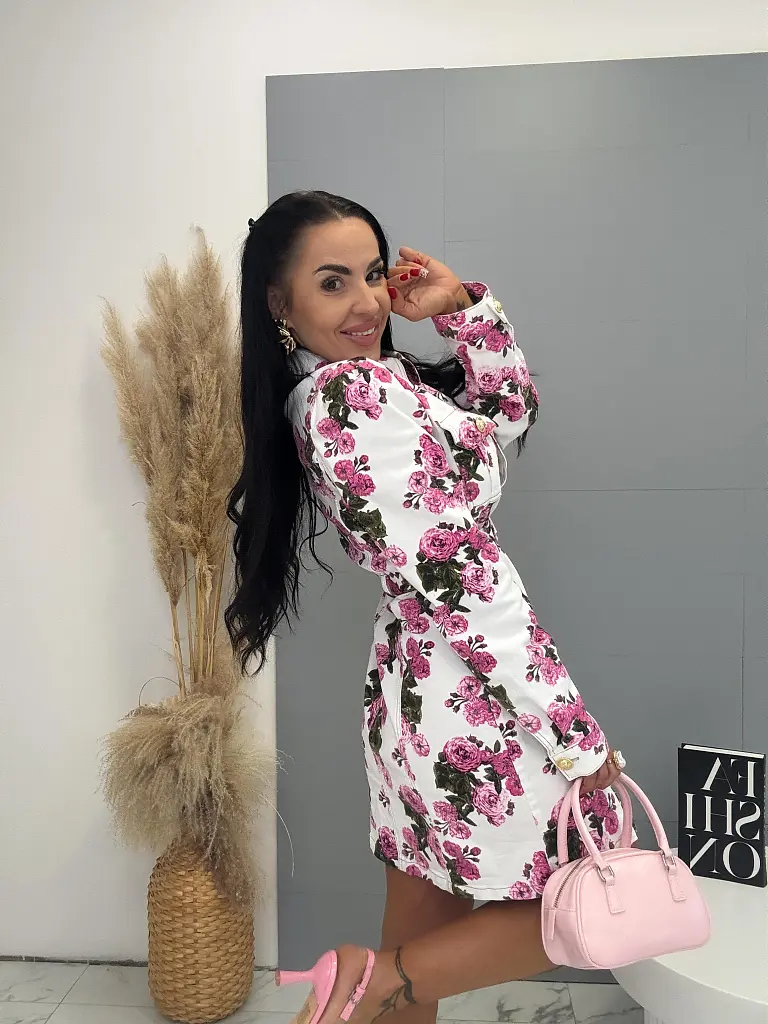 Kvetované denim šaty na gombíky s opaskom AMELY  - next