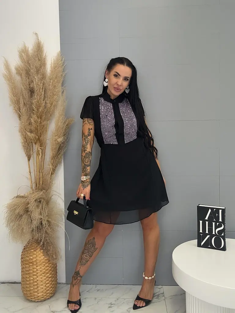 Šifónové šaty s viazaním a zdobené kamienkami MIRYA