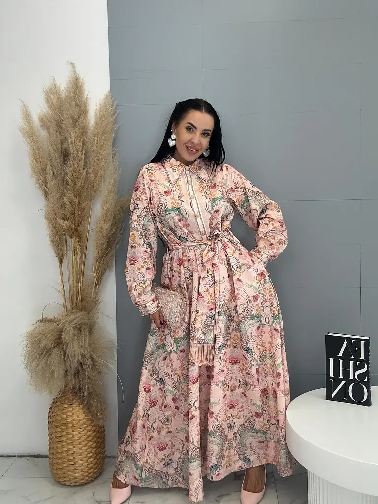 Dlhé kvetované šaty na gombíky s opaskom ROSEA - next