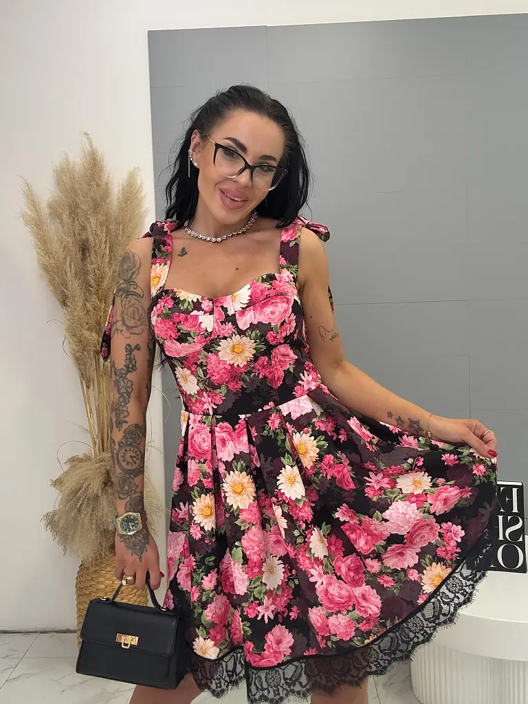 Kvetované šaty s vypchávkami RIO 