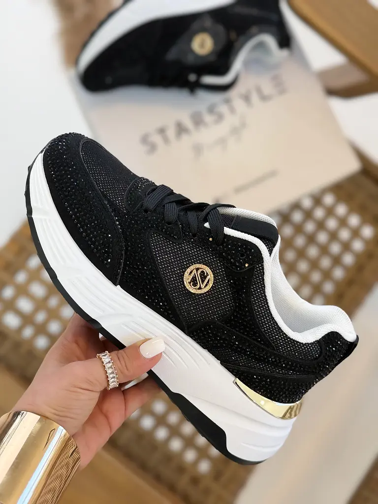 Platformové tenisky zdobené kamienkami CATIA