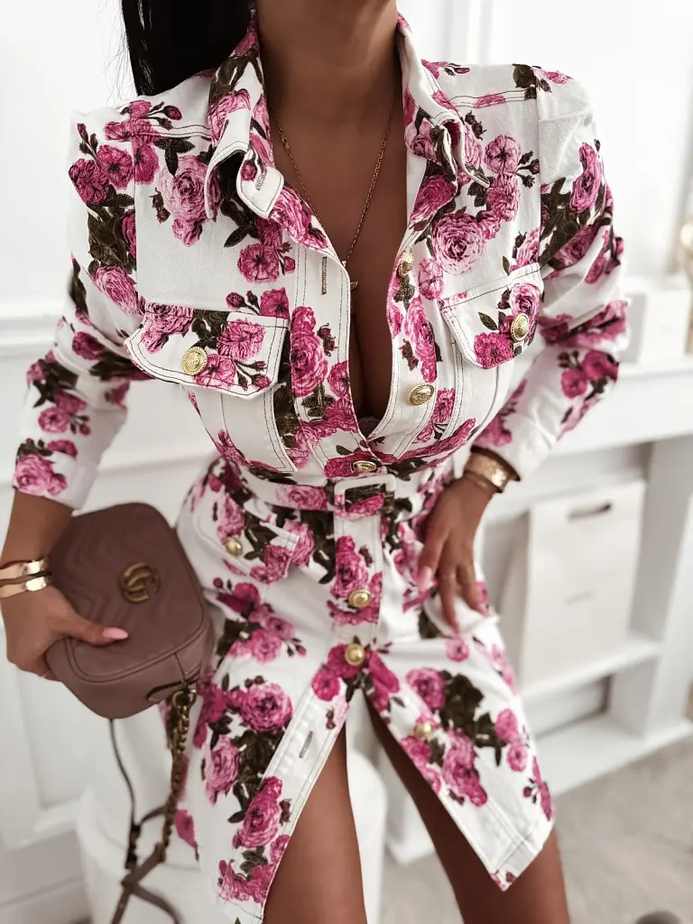 Kvetované denim šaty na gombíky s opaskom AMELY  - next