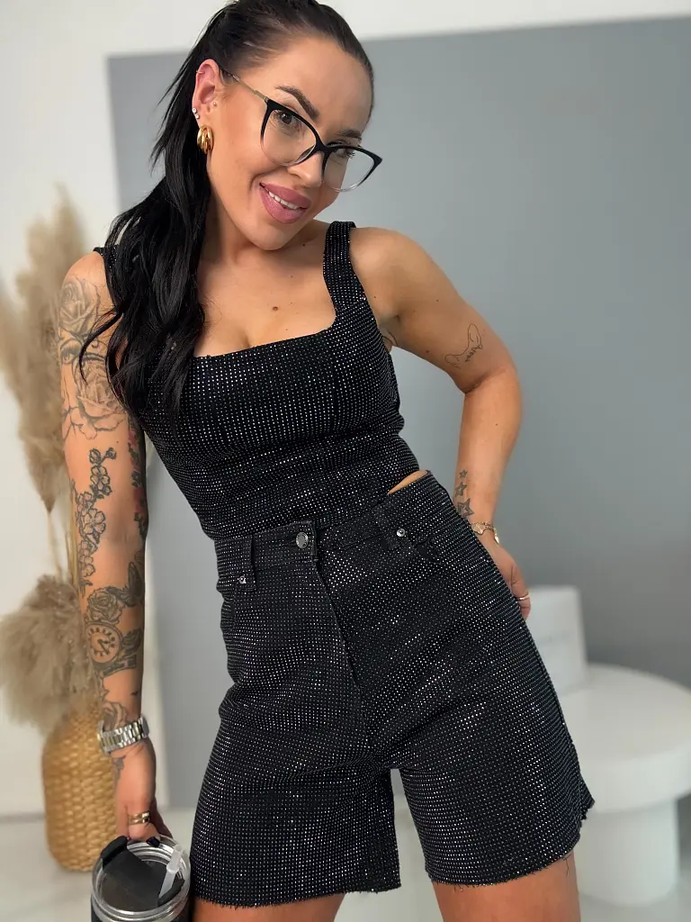 Rifľové šortky s kamienkami DIAMOND BLACK - next