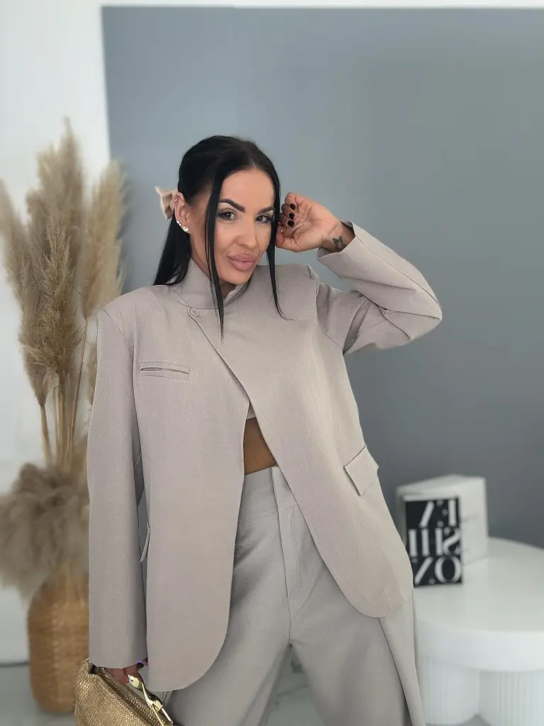 Sako so zapínaním pod krkom na 1 gombík CLEO - next