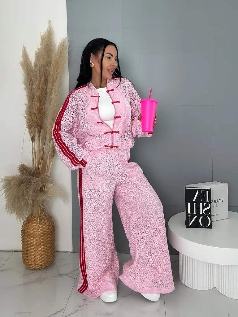 Čipkované športovo elegantné nohavice s flitrami STYLE