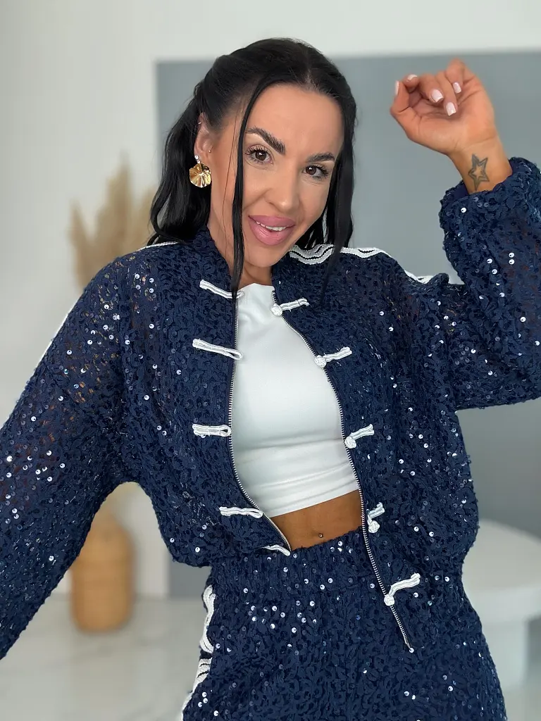 Čipkovaná športovo elegantná bunda s flitrami STYLE