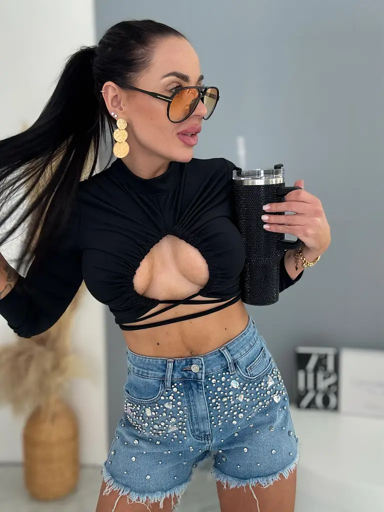 Čierny top RIANIA