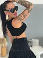 Rebrovaný crop top s funkčným zapínaním na traky CAPRI