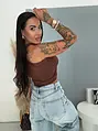 Trblietavý crop top s X ramienkami STARRY