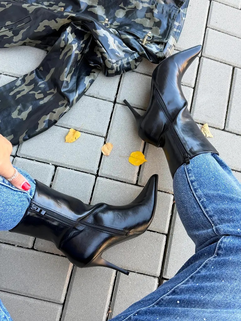 Dámske čižmy so zipsom ELARA