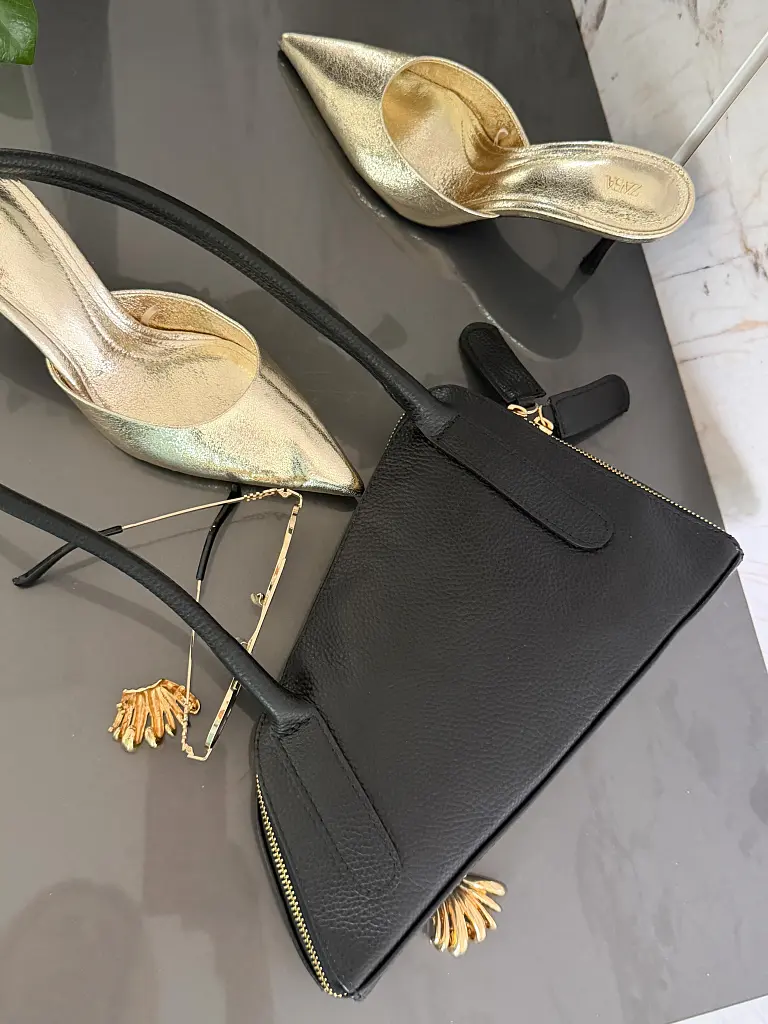 Čierna kabelka z pravej  kože MODA - next