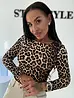 Basic elastické dámske tričko s leopardím vzorom SIMPLE